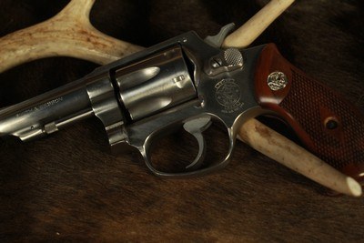 S&W 650 - .22 Mag - Image 1 of 6