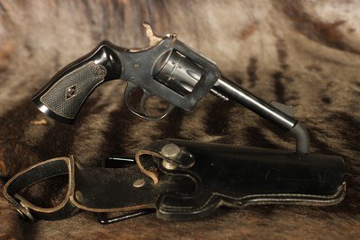 H&R 929 (with Leather Holster)- .22LR - Image 1 of 7