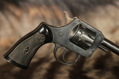 H&R 929 (with Leather Holster)- .22LR - Image 3 of 7