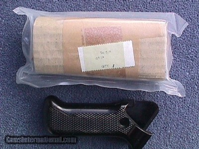 Sterling Mk4 Mk5 Mk7 Mk6 Pistol Grip New in Factory Wrap.