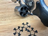 Smith & Wesson Model 940-1 9mm Stainless Centennial 2