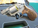 Smith & Wesson Model 686 /performance Center - 11 of 12