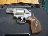Smith & Wesson Model 686 /performance Center - 3 of 12