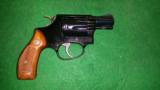 VINTAGE S&W 37 Airweight Pistol with Box - 2 of 7