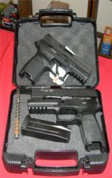 Sig Sauer P250 Two Gun Kit 9mm Luger and 40 S&W - 1 of 4
