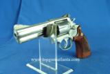 Smith & Wesson Model 686 in 357 4" barrel #9792 - 5 of 11