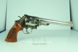 Smith & Wesson Model 57 41Mag w/wood box NICKEL #10275 - 5 of 11