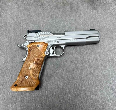 Sig Sauer 1911 45 ACP Target, Super Clean - Image 2 of 10