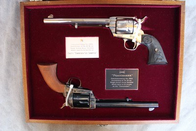 Colt Single Action Matching Set, Frontier Six Shooter, 44-40 & Peacemaker 45, Unfired - Image 2 of 20