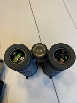 Leupold BX-5 Santiam HD 8x42 Binoculars - 4 of 5