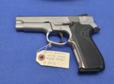 Smith & Wesson Model 5946 - 4 of 7