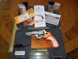 Smith And Wesson model 625-8 performance center 45 acp - 1 of 8
