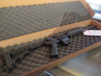 S&W Smith & Wesson M&P 15 223 fixed stock mooth barrel 10 round mag - Image 1 of 4