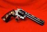 Colt Python 357 Excellent Condition Elite Style Grips - 6 of 11