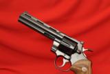 Colt Pyton .357 Magnum Royal Blue with Elite Grips - 3 of 12