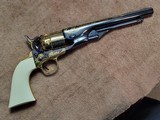 U.S. Historical Society Buffalo Bill Commemorative Colt Model 1860 .44 Caliber Percussion Revolver - Like New! - 2 of 12