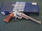 Smith & Wesson 629 .44 - 4 of 12