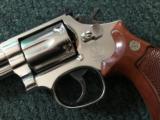 Smith & Wesson Mdl 19 357 mag - 2 of 14