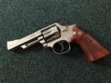 Smith & Wesson Mdl 19 357 mag - 1 of 14