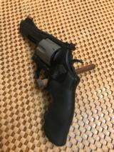 Smith & Wesson, 44 Mag, 329 PD - 6 of 15