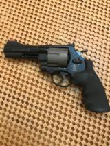 Smith & Wesson, 44 Mag, 329 PD - 2 of 15