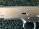 Smith & Wesson Mdl 4046 .40 S&W - 5 of 21