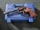Smith & Wesson Model 48 .22 win mag - 2 of 21