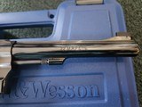 Smith & Wesson Model 48 .22 win mag - 9 of 21