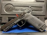 Smith & Wesson M&P 22magnum - 3 of 19