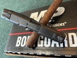 Smith & Wesson Bodyguard 380 - 13 of 15