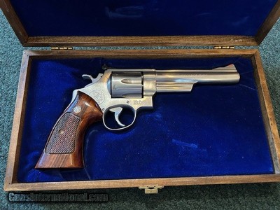 Smith & Wesson 629 Iditarod 44 mag - Image 3 of 24