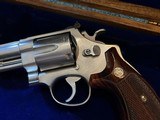 Smith & Wesson 629 Iditarod 44 mag - 8 of 24