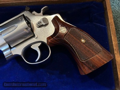 Smith & Wesson 629 Iditarod 44 mag - Image 6 of 24