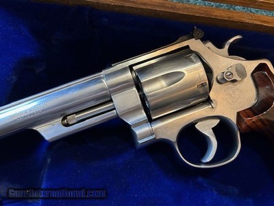 Smith & Wesson 629 Iditarod 44 mag - Image 7 of 24