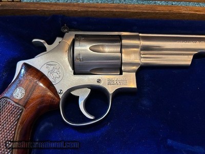 Smith & Wesson 629 Iditarod 44 mag - Image 4 of 24