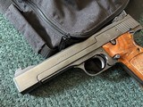 Smith & Wesson model 41 .22 lr - 12 of 16