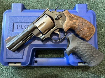 Smith & Wesson mdl 329 .44 mag - Image 2 of 21