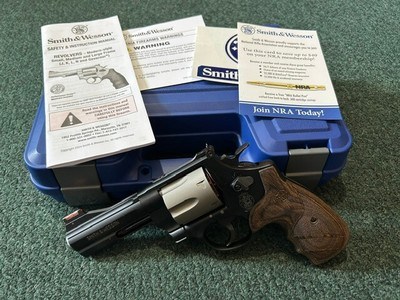 Smith & Wesson mdl 329 .44 mag - Image 1 of 21
