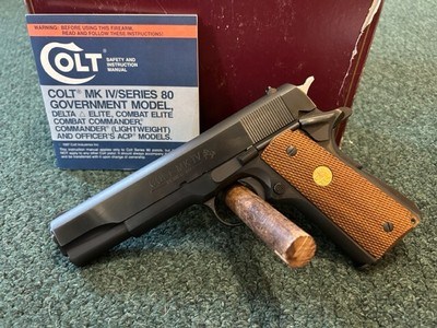 Colt MK IV Govt 38 super - Image 15 of 16