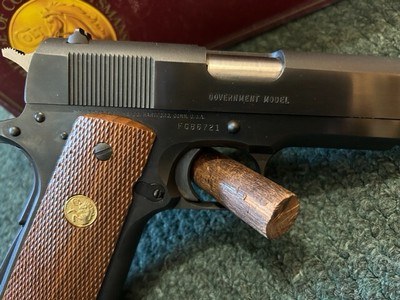 Colt MK IV Govt 38 super - Image 8 of 16