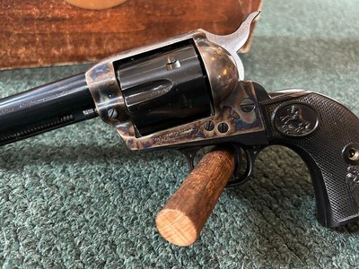 Colt Single Action Army 3rd Gen .45 - Image 8 of 25