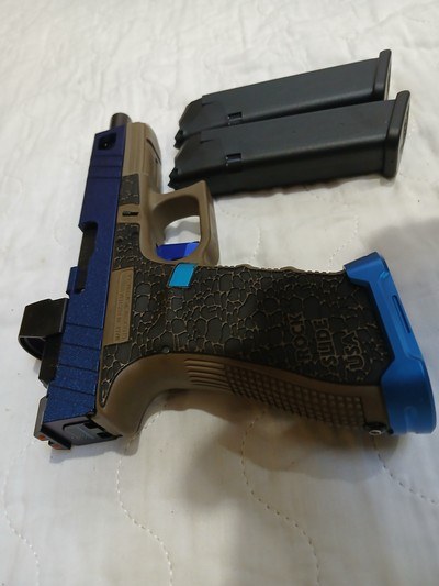 NEW COMPETITION GLOCK GEN. 3 MODEL 17 - Image 4 of 13