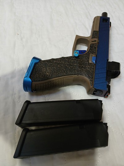 NEW COMPETITION GLOCK GEN. 3 MODEL 17 - Image 5 of 13