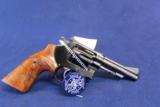 Smith & Wesson 22/32 Airweight
- 1 of 6