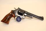 Smith & wesson
25-2
original box, tools,
and papers
6.5