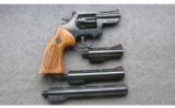 Dan Wesson 15-2V 4 Barrel Set Like New In Case - 2 of 3
