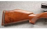 Weatherby Mark V Deluxe In .340 Weatherby Magnum with Scope. Outstanding Condition. - 5 of 7