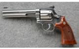 Smith & Wesson 686 No Dash .357 Magnum 6 Inch Stainless Steel - 2 of 3