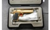 Magnum Research Desert Eagle .50 AE Gold Tiger Stripe As New In Case - 4 of 4