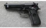 Beretta 92FS 9MM in Great Condition, In The Case - 2 of 3